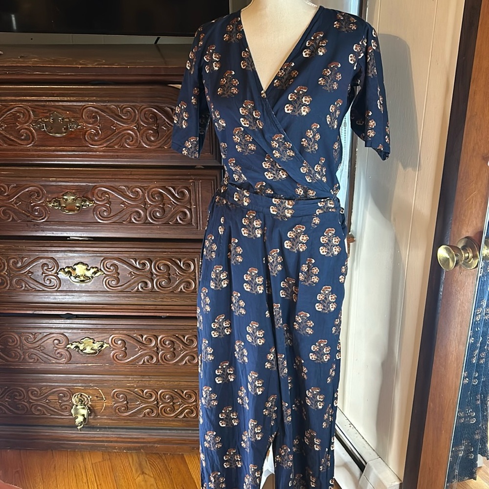 Bunaai Hand stamped navy blue two piece, wrap shirt and pants. Size Large.